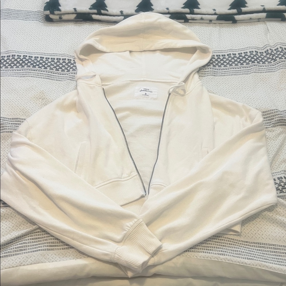 Aeropostale White Women's Sweater